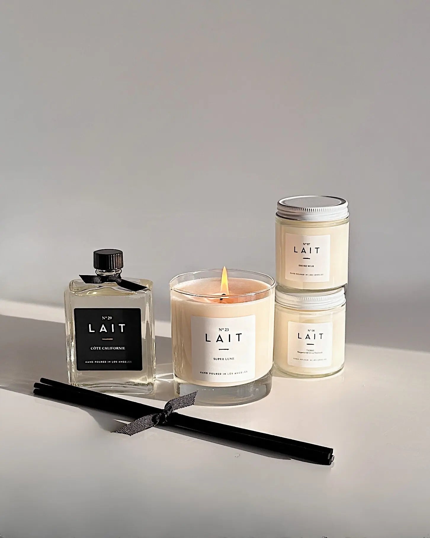 SIGNATURE CANDLE AND REED DIFFUSER SET (DELUXE GIFT BOX) SHOP LAIT