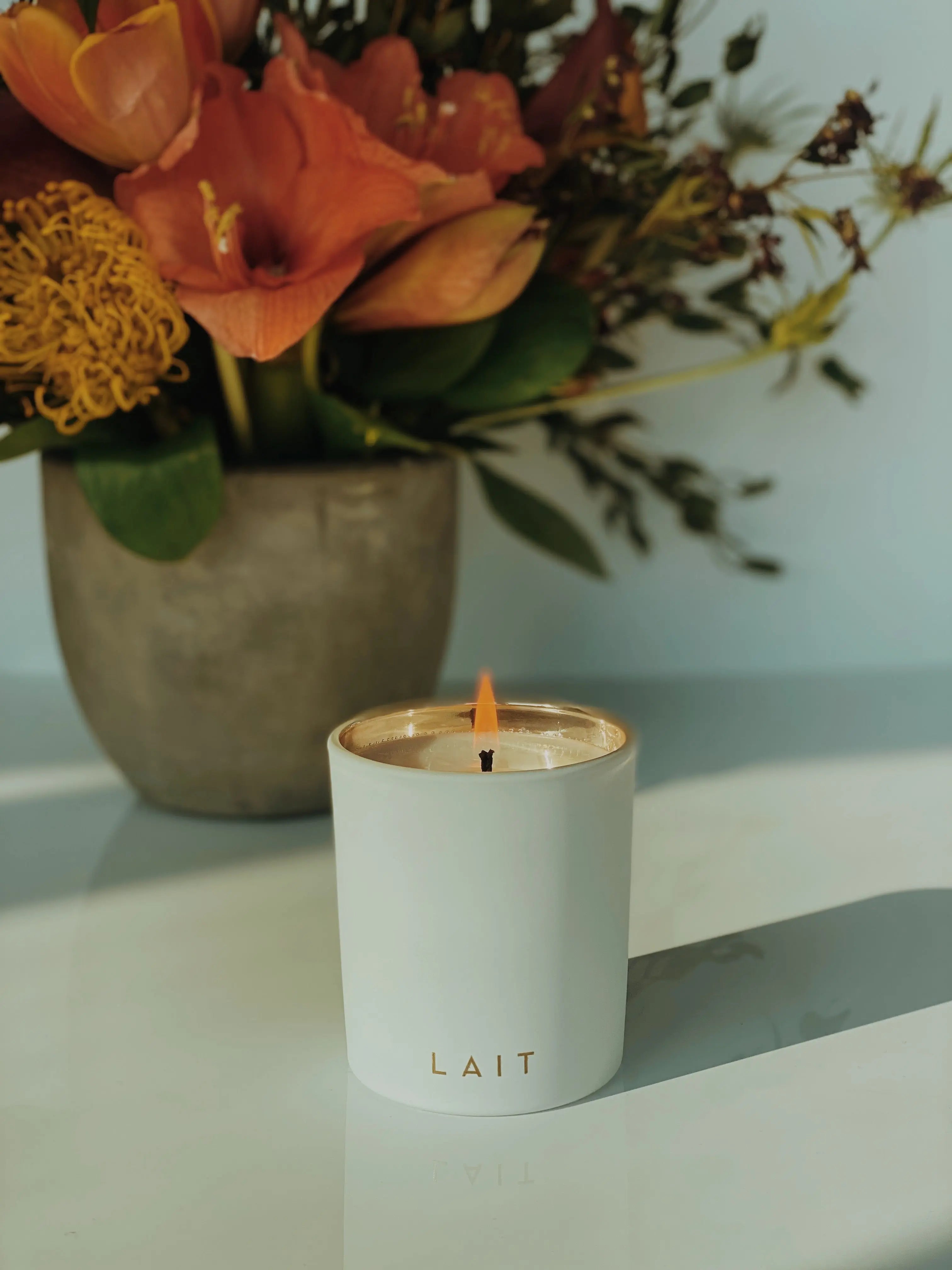 LUCIE VESSEL *LIMITED EDITION CANDLE* SHOP LAIT