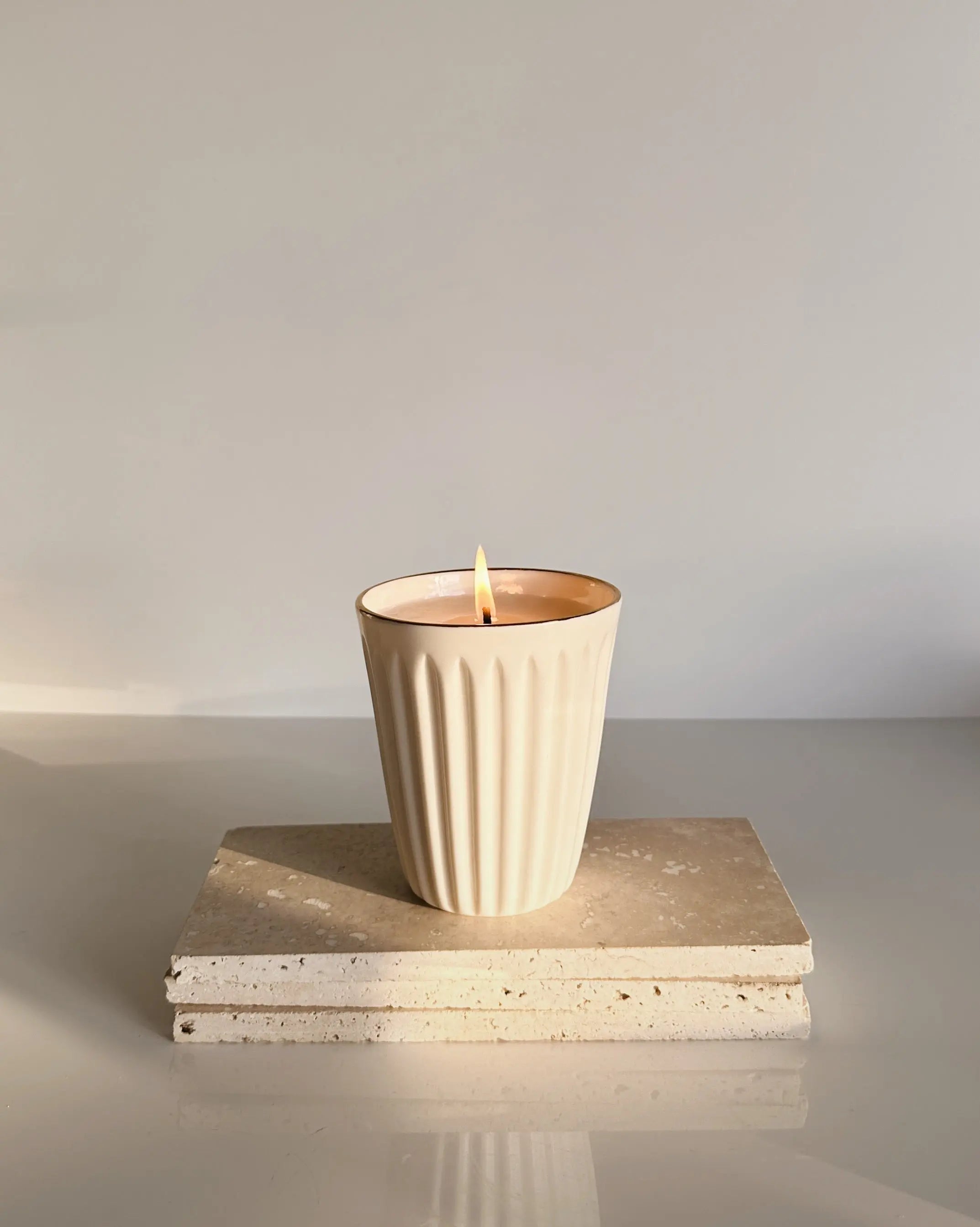 LA VAGUE (THE WAVE) *LIMITED EDITION CANDLE* SHOP LAIT