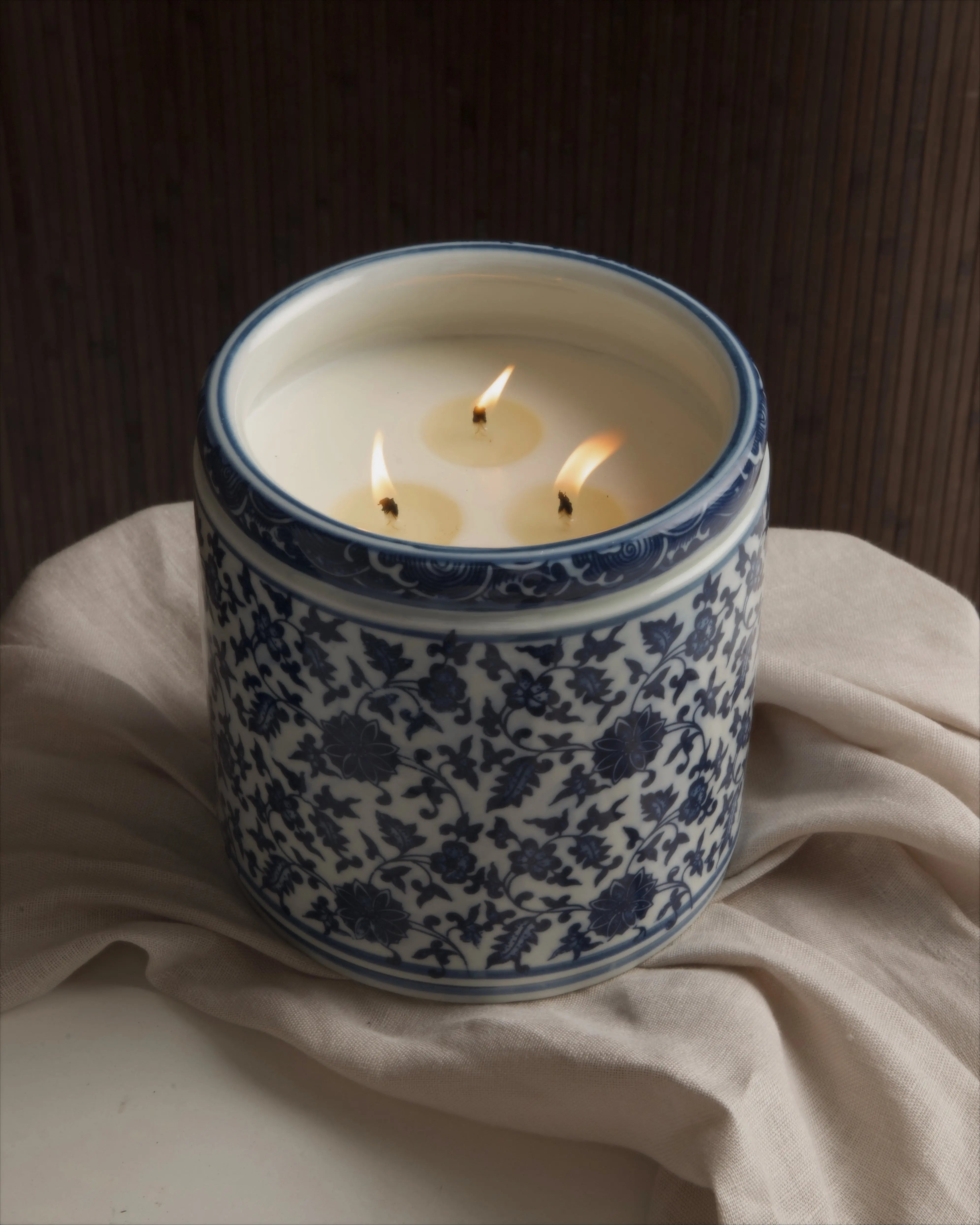 THE-CLOSENESS-CANDLE-COLLABORATION-WITH-JULIA-VAUGHN SHOP LAIT